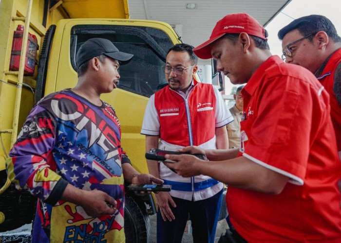 Dirut Pertamina Patra Niaga Pastikan Layanan SPBU di Palembang Berjalan Optimal