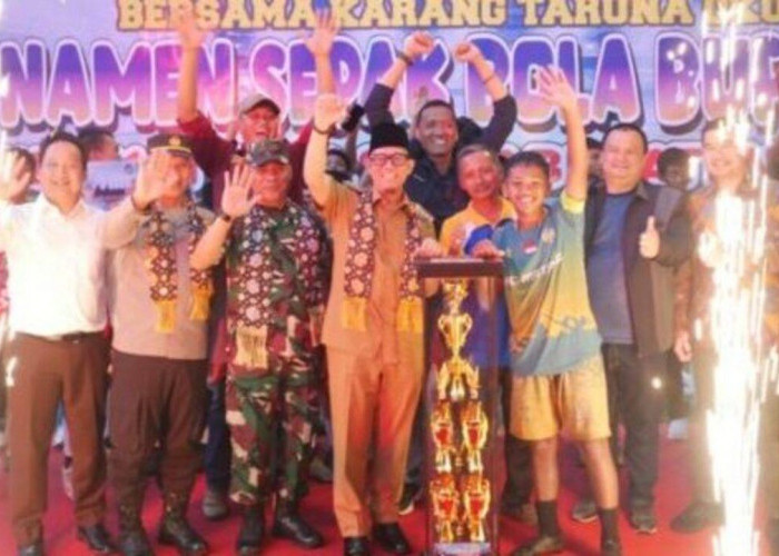 Teddy Resmi Tutup Turnament Sepak Bola Bupati OKU Cup Tingkat SMP