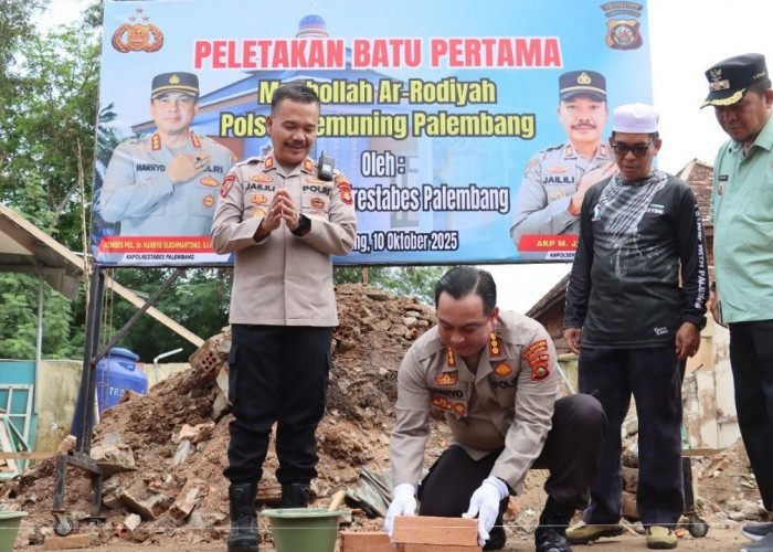 Kapolrestabes Palembang Resmikan Peletakan Batu Pertama Pembangunan Mushola Ar-Rodiyah Polsek Kemuning