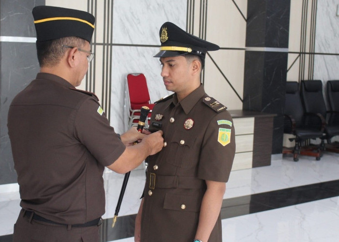 Nanda Aulia Akbar Resmi Jabat Kasubsi Intel Kejari OKU