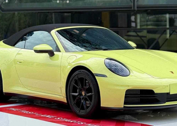 Dibanderol Rp 4,2 Miliar, Inilah Alasan Porsche 911 Carrera Cabriolet 2025 Layak Diburu Kolektor.