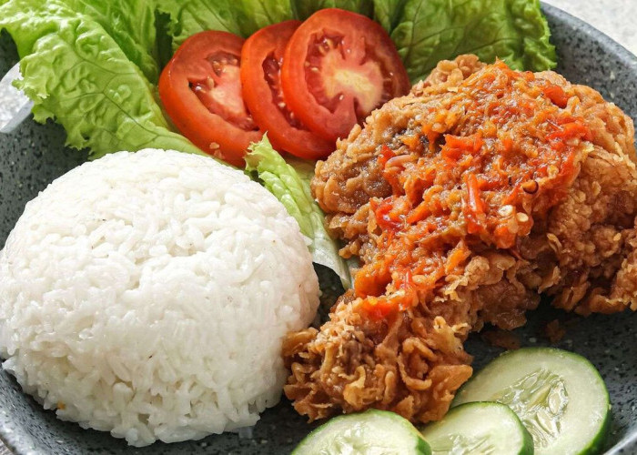 Ayam Geprek Naik Daun Lagi : UMKM Berinovasi, Media Sosial Jadi Penggerak Utama