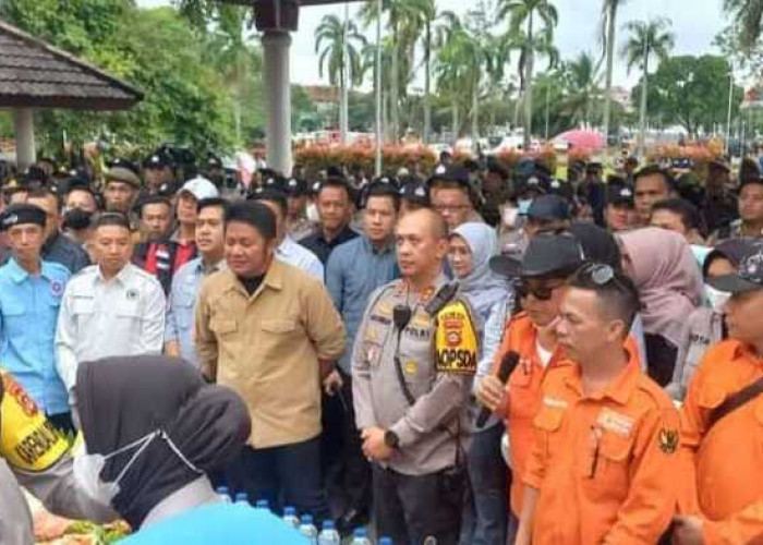Unjuk Rasa Para Buruh di Palembang Berlangsung Tertib