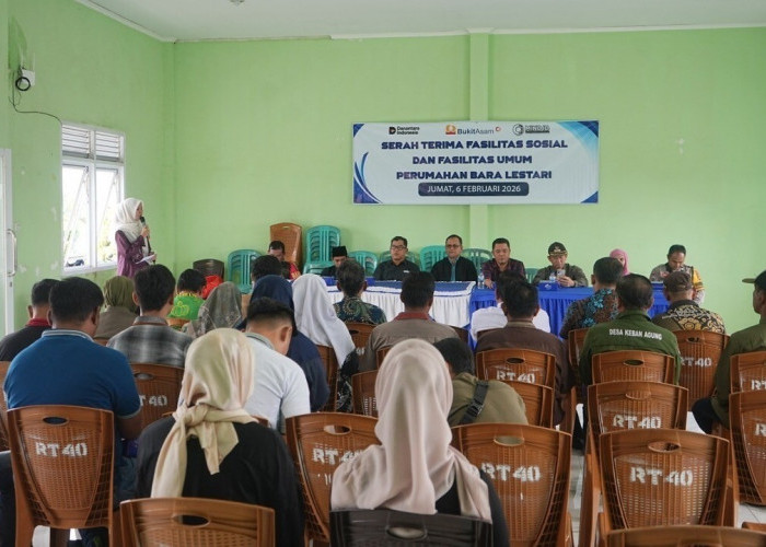 Dukung Permukiman Layak dan Tertata, PTBA Serahkan Fasos dan Fasum
