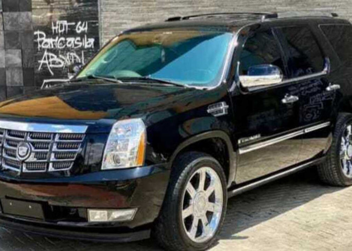 Cadillac Escalade 6.2 A/T 2009: Simbol Kemewahan Amerika yang Masih Menggoda di 2025. 