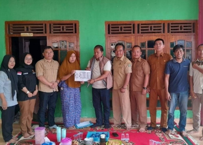 Meninggal Saat Masa Tugas Pengawasan, PKD Desa Gunung Raja Terima Santunan