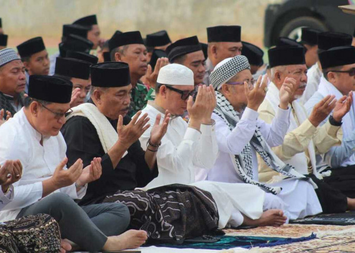 4 Bulan Tak Hujan, Pemkab OKU Gelar Sholat Istisga' 