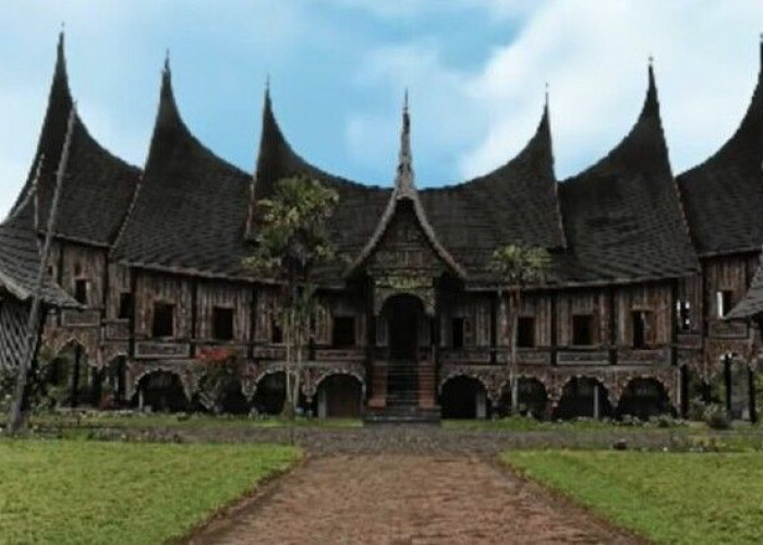 Urang Awak Pasti Banyak Belum Tahu! Ini 8 Fakta Kota Padang Sumatera Barat