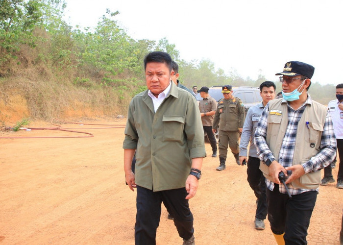 Bara di Bawah Gambut Picu Karhutla Berulang, Herman Deru Perkuat Pemadaman Udara
