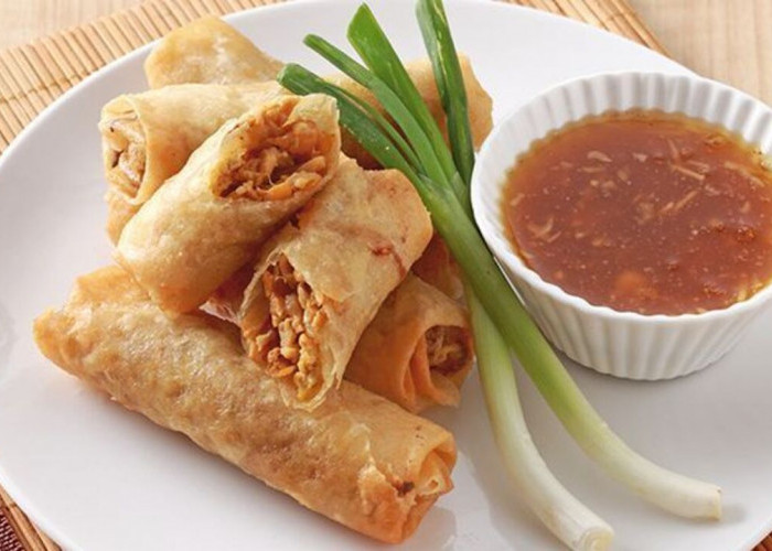 Lumpia Semarang, Ikon Kuliner Legendaris yang Terus Bertahan di Tengah Perubahan Zaman