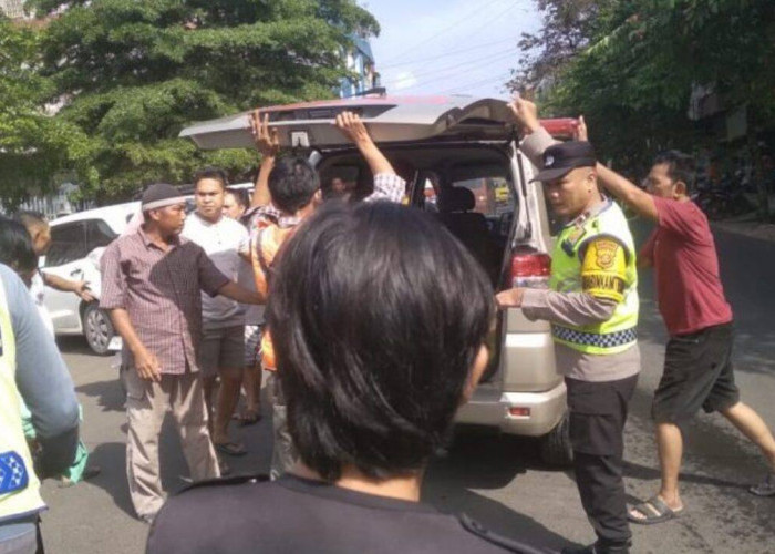 Gempar! “Mamang Ojek” Tewas Mendadak di Pasar Atas Baturaja, Diduga Serangan Jantung