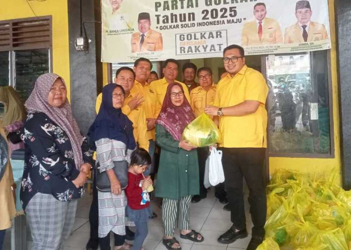 Golkar Muara Enim Sebar Ribuan Paket Sembako