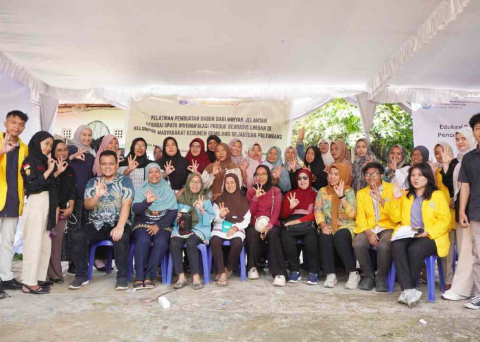 Pelatihan Pembuatan Sabun dari Minyak Jelantah sebagai Upaya Diverisfikasi Produk
