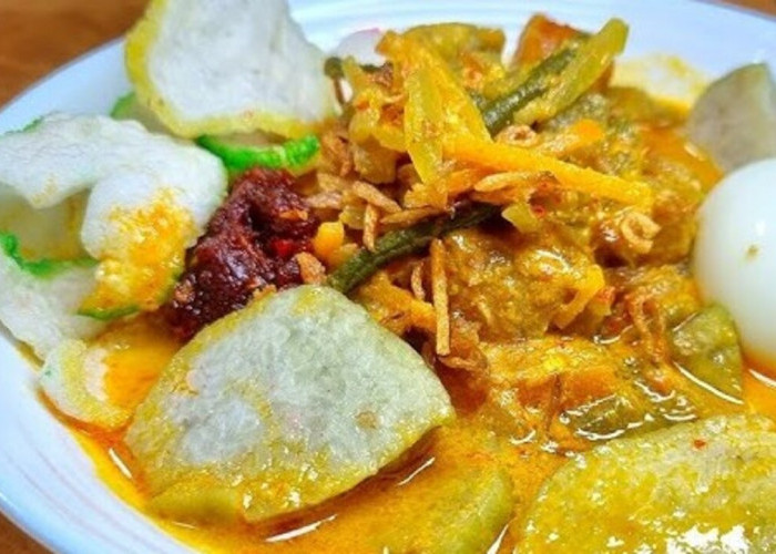 Lontong Sayur, Kuliner Tradisional yang Tetap Bertahan di Tengah Modernisasi