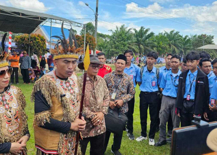 Suka Cita HUT RI : 56 Warga Lokal Air Sugihan Resmi Bergabung dengan PT OKI Pulp & Paper Mills