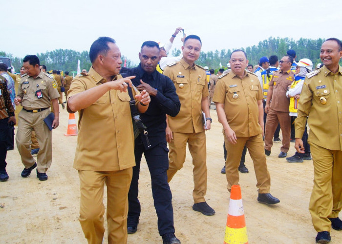 Presiden Jokowi Beri Arahan Langsung Seluruh Kepala Daerah di IKN 