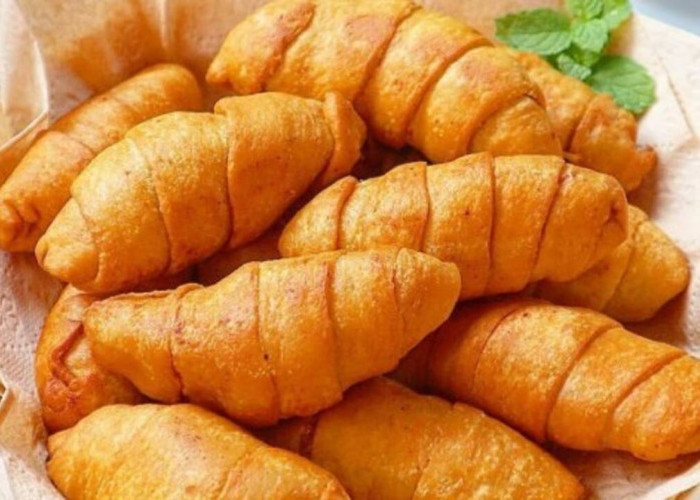 Pisang Molen : Camilan Legendaris yang Tak Pernah Lekang oleh Waktu