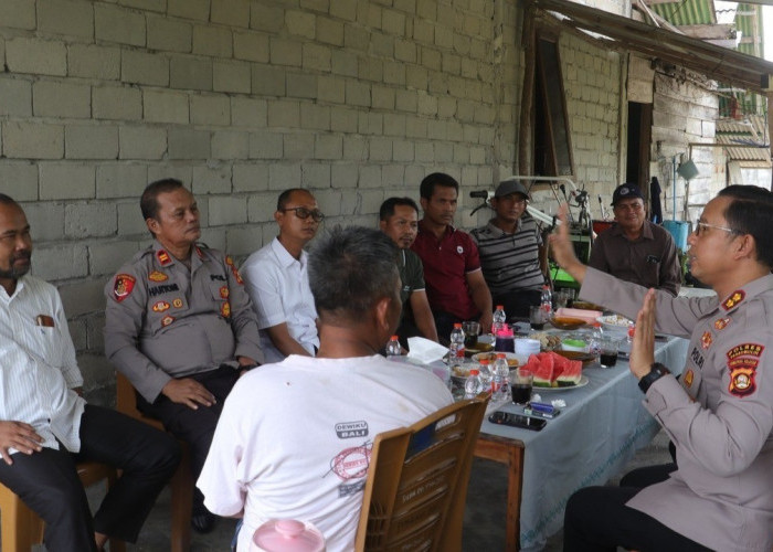 Ngopi Bareng Warga Pangkul Jawa, Kapolres Prabumulih Ajak Masyarakat Perangi Narkoba
