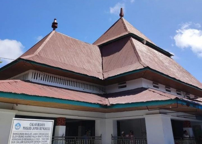 Melintasi Jejak Sejarah, Kisah Masjid Jamik Bengkulu di Balik Masa Pengasingan Bung Karno