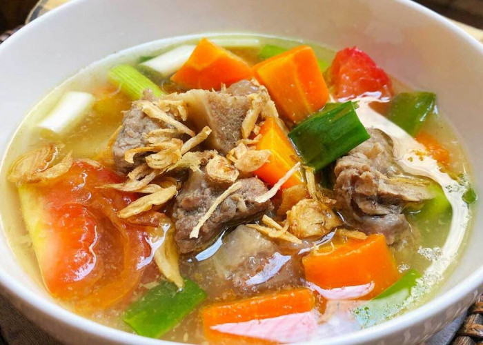 Sup Buntut, Kuliner Legendaris yang Tak Lekang oleh Waktu