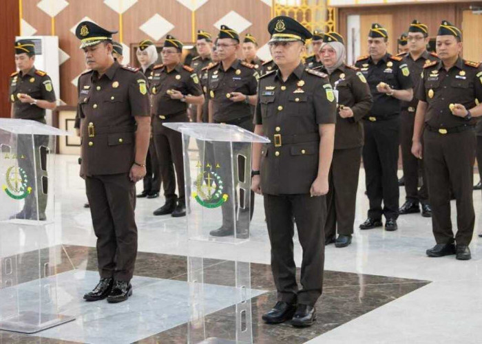 Lantik Asdatun dan Dua Kajari Baru! Ketut Sumedana Perintahkan Cepat Adaptasi dan Jaga Marwah Institusi