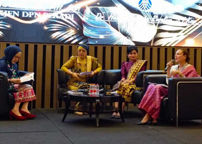 Digagas Dr. Hj. Nurmalah, Buku Ini Jadi Alarm Keras Kekerasan Perempuan-Anak di Sumsel