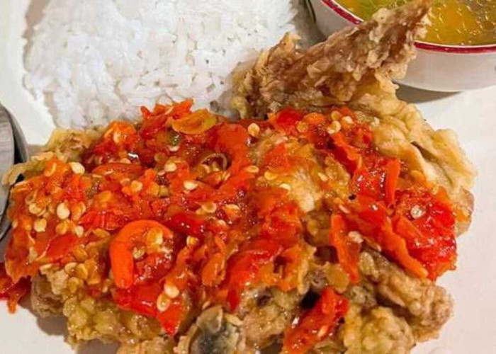 Kuliner Ayam Geprek : Sensasi Pedas yang Menggoda Lidah