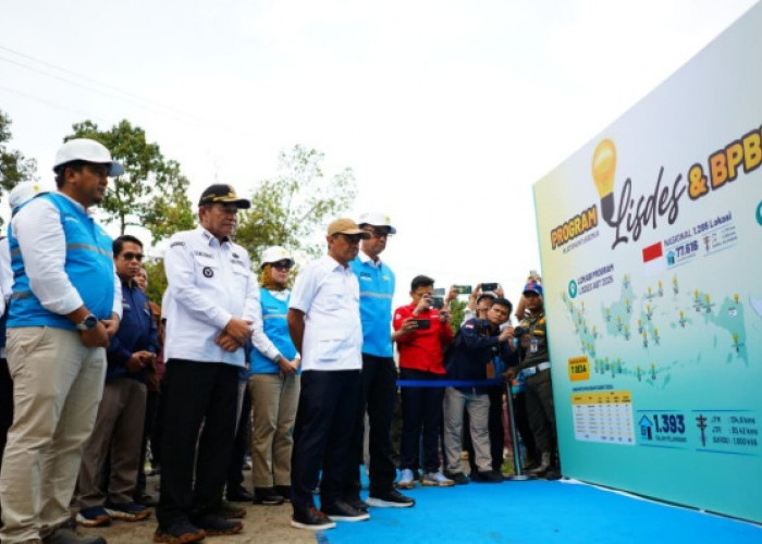 Negara Hadir, Pemerintah Targetkan 1.285 Desa Terang di 2025