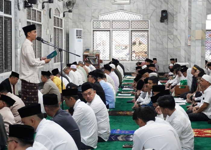 Idul Fitri: Momen Mempererat Solidaritas Antara Pemerintah dan Warga
