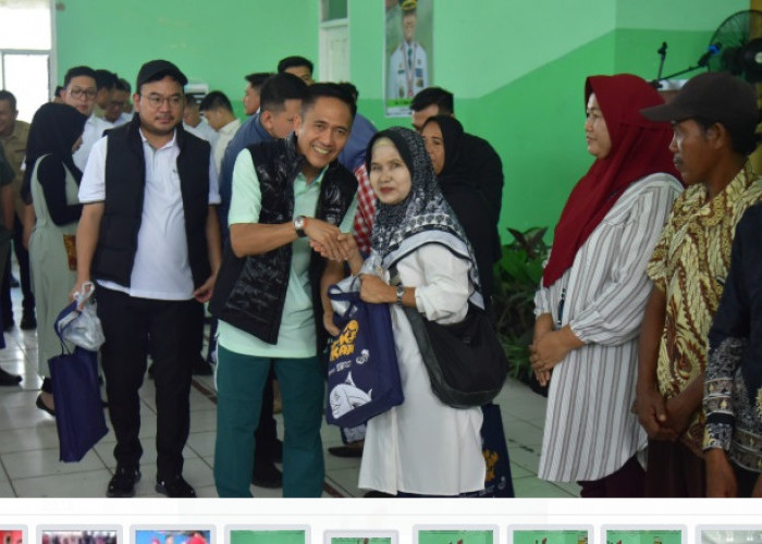 Perangi Stunting, Wali Kota Palembang dan DPR RI Salurkan Bantuan Ikan Segar di Kertapati