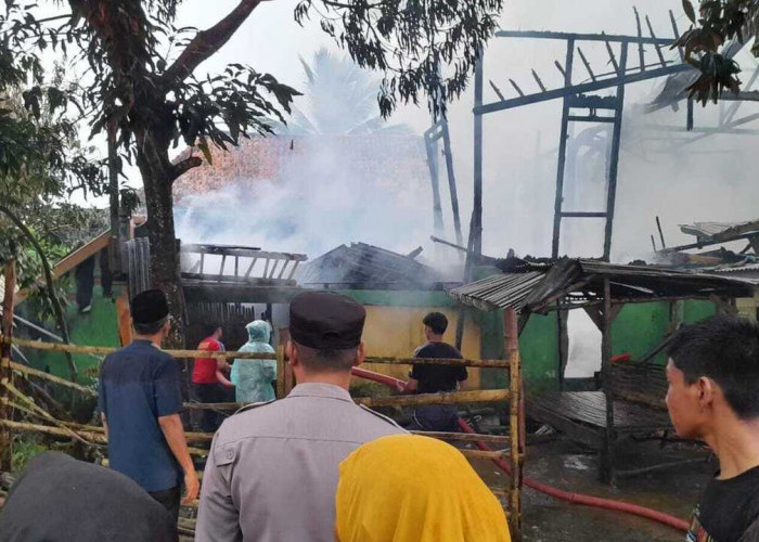 Rumah Warga di Meranjat Ilir Ogan Ilir Terbakar, Diduga Akibat Korsleting Listrik