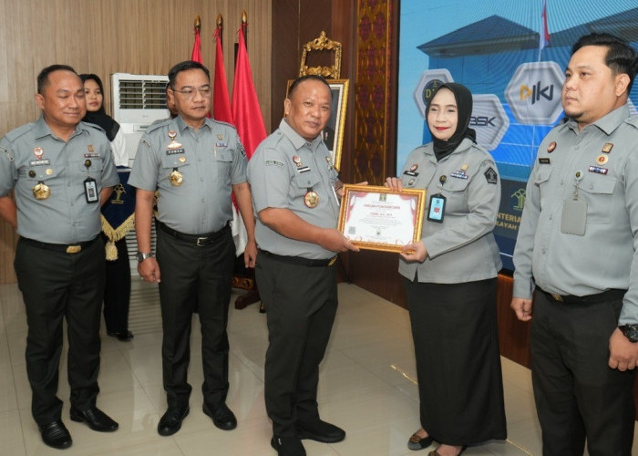 Kanwil Kemenkum Sumsel Apresiasi Pegawai Berprestasi, Dorong Budaya Kerja Inovatif