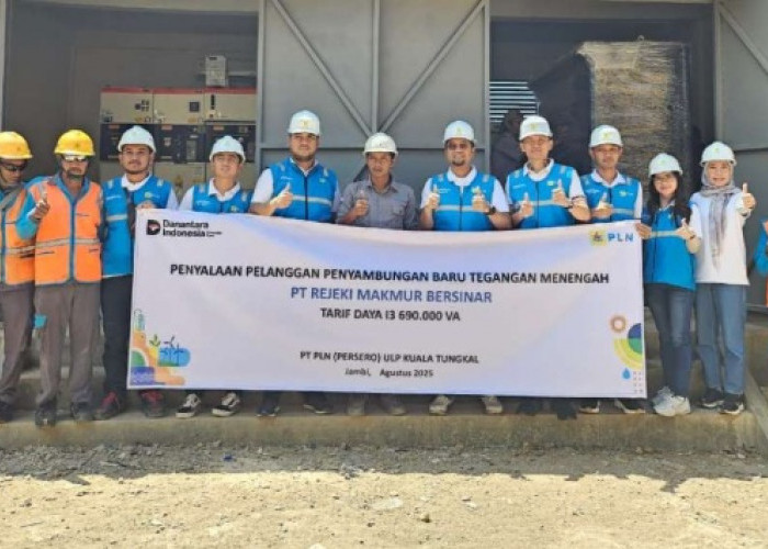 PLN UP3 Jambi Sambut Hari Pelanggan Nasional, Pasok Listrik Andal 690 kVA untuk PT Rezeki Makmur Bersinar 