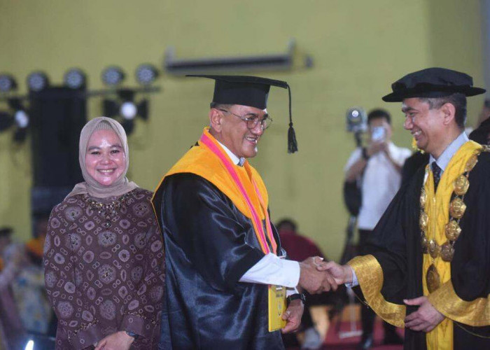 Gubernur Herman Deru Ajak Wisudawan Unsri Jadi Pencipta Lapangan Kerja, Bukan Pencari