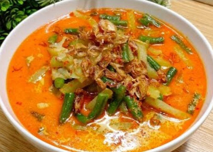 Lontong Sayur, Hidangan Tradisional yang Tetap Digemari di Tengah Perubahan Zaman
