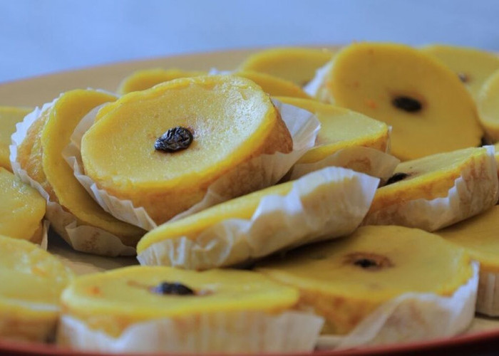 Kue Lumpur, Jajanan Tradisional yang Tetap Digemari di Tengah Tren Kuliner Modern