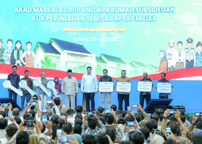 Presiden Prabowo Pimpin Akad Massal 62 Ribu Debitur KPR FLPP, BRI Perkuat Peran sebagai Penggerak Ekonomi 
