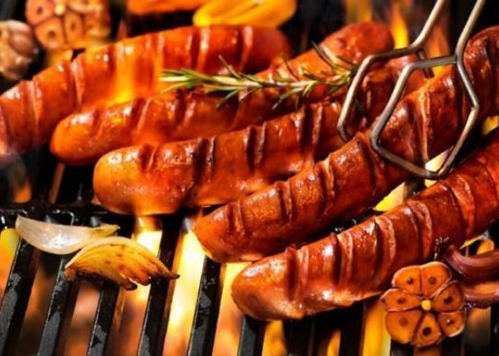Sosis Bakar, Jajanan Favorit yang Semakin Digemari Masyarakat