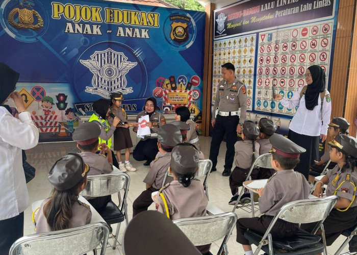 Sosialisasi Keselamatan Berlalu Lintas, Satlantas Polres Prabumulih Edukasi 85 Anak TK Pertiwi