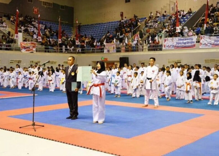 Ribuan Karateka Berlaga di Tournament & Festival Kejuaraan Karate Cup Sumsel 2024