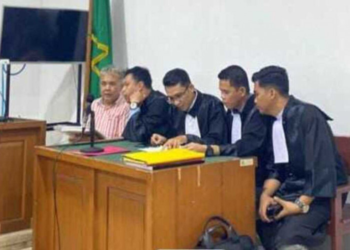 Gema Pembelaan di Ujung Tahun, Menakar Dosa di Balik Tabung Pemadam