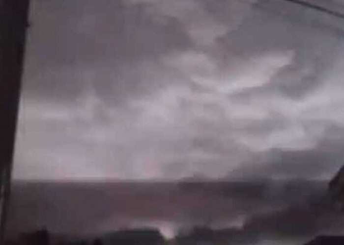 BPBD OKU Minta Warga Waspadai Awan Cumulonimbus Picu Hujan Ekstrem dan Petir