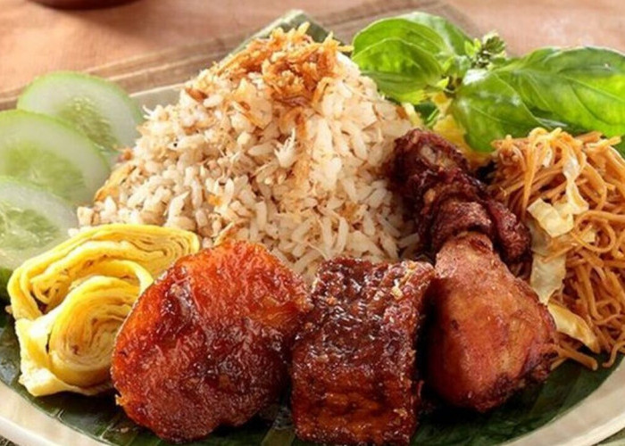 Nasi Ulam, Warisan Kuliner Nusantara yang Tetap Bertahan di Tengah Modernisasi