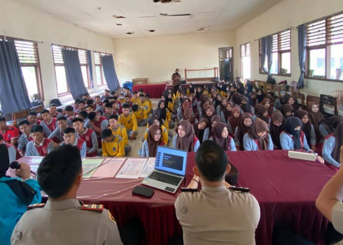 Cegah Bullying hingga Tawuran, Polisi Tanamkan Kesadaran Hukum kepada Pelajar