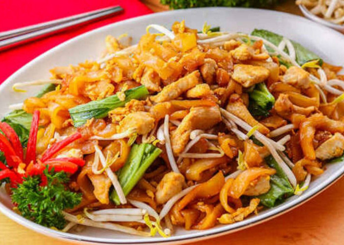 Kwetiau Goreng : Makanan Legendaris yang Tetap Memikat Selera