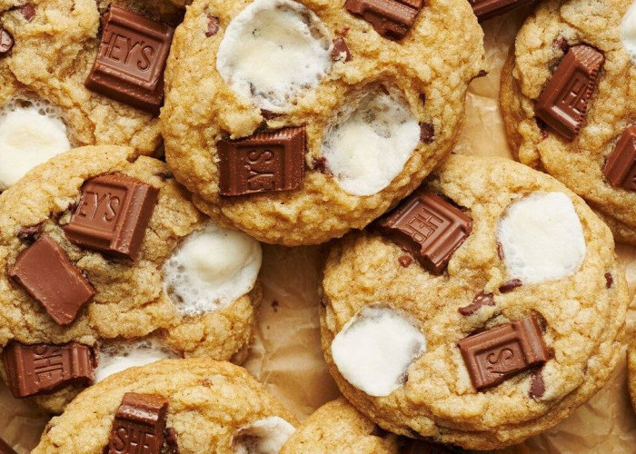 Smores Cookies Jadi Tren Baru Pecinta Camilan Manis: Perpaduan Lezat Marshmallow, Cokelat, dan Biskuit