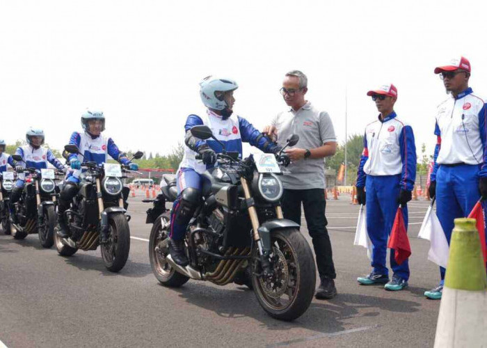 Yamaha Gear Ultima 125 Hadir di Karnaval Lahat, Motor Irit 20 Jutaan Terbaik untuk Mobilitas Harian! 