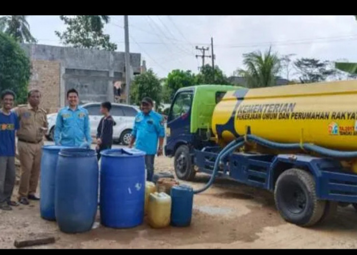 PDAM OKU Bantu Air Bersih Ke Warga Tanjung Baru