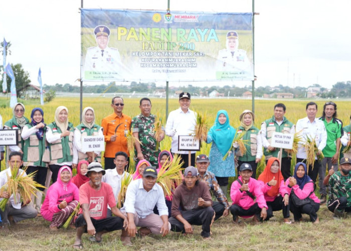 Bupati Edison Serahkan Bantuan Alsintan 