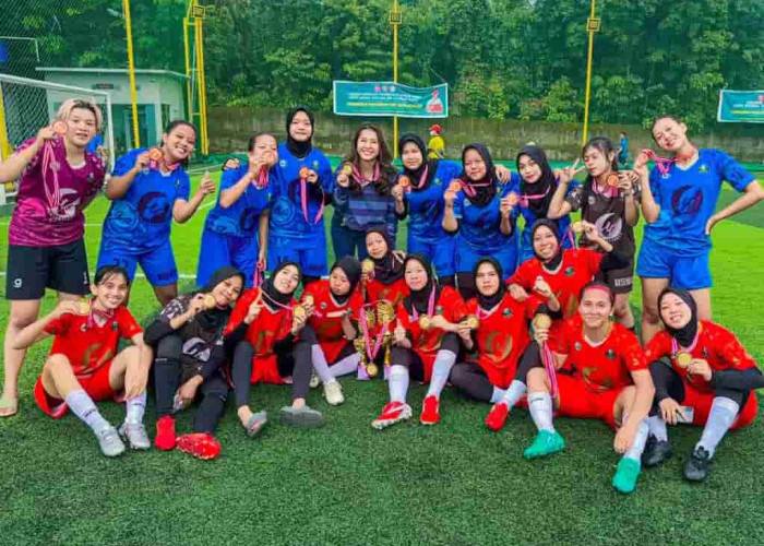 Tim Putri Arsenio Arkan FC Juara Turnamen Mini Soccer It's Time Cup Womens
